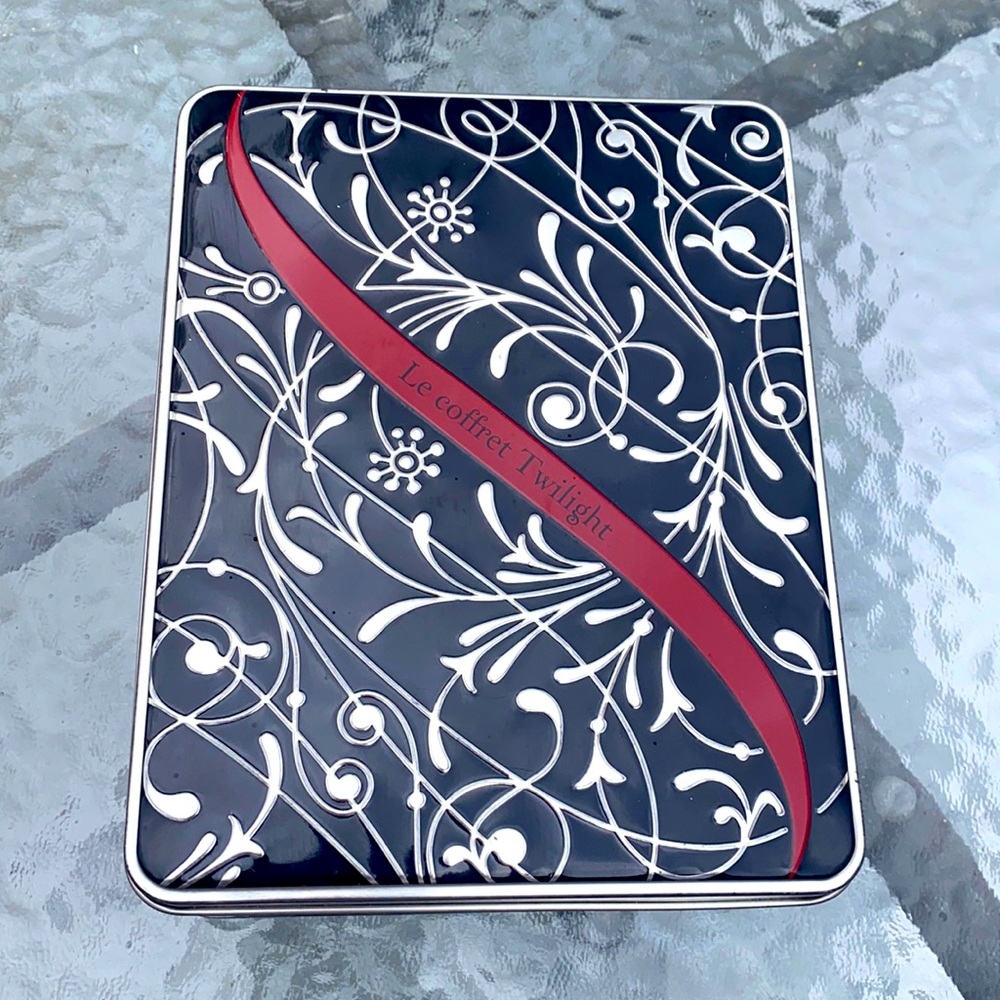 Free with any purchase ! Twilight notebook box set